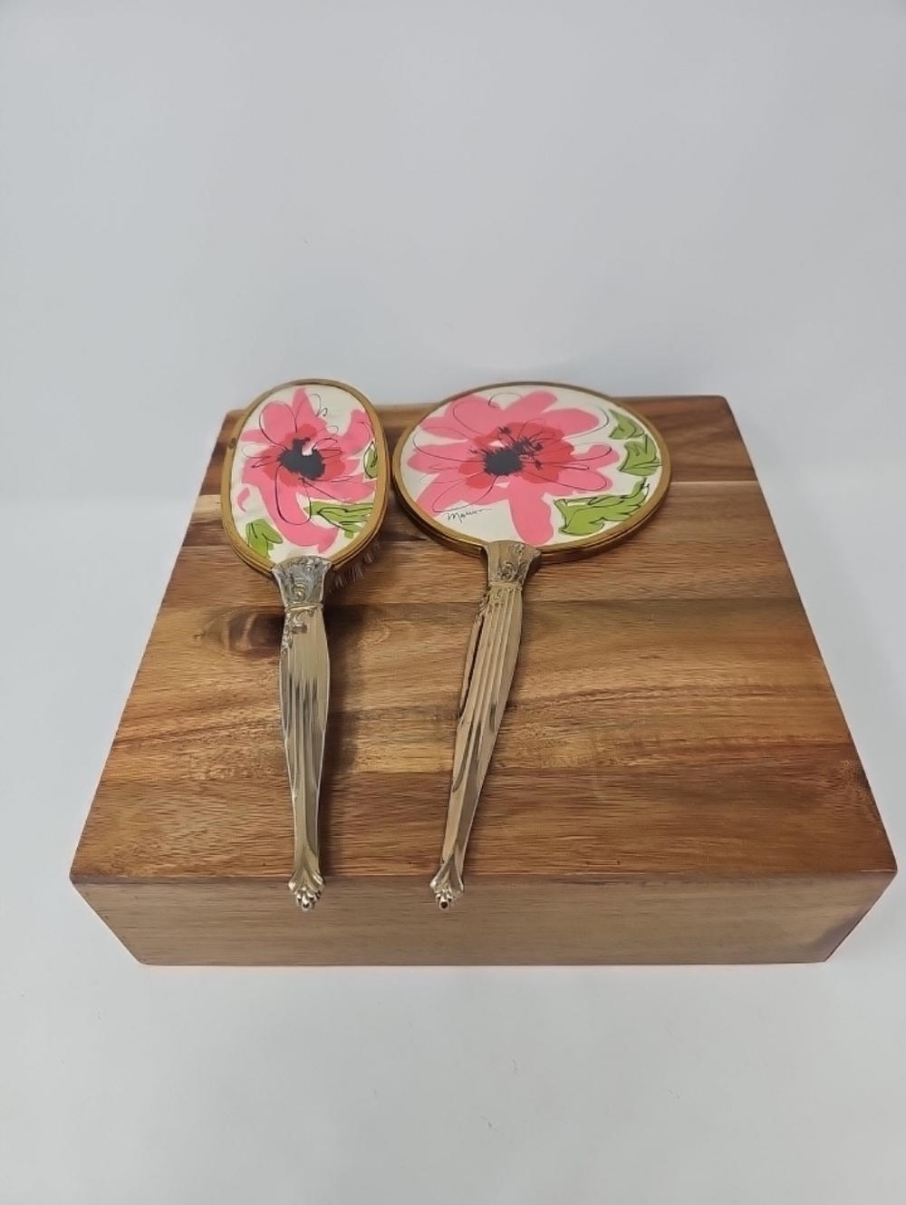 Vintage Floral Hand Mirror and Brush Set - Pink & Green Flowers